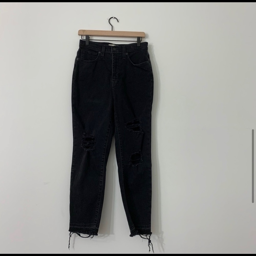 Madewell 29 Black Ripped Mom Jeans Raney Wash NWOT - Picture 3 of 8
